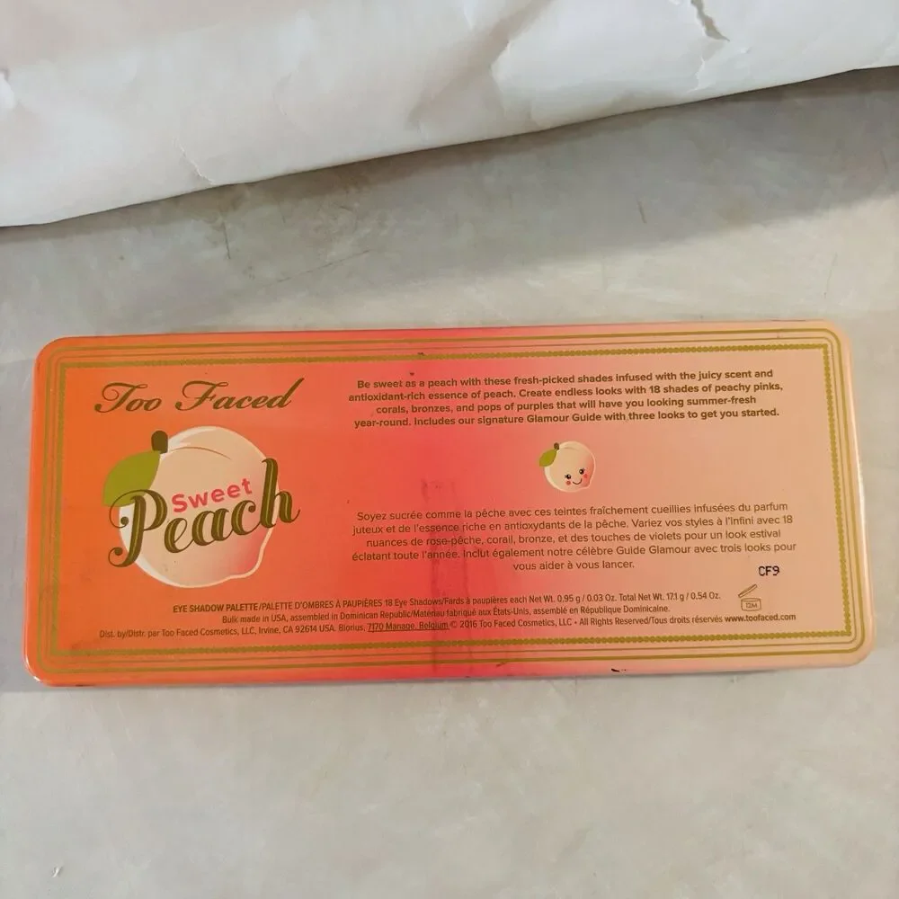 Too Faced Sweet Peach Eyeshadow Palette Pressed Powder Matte/Shimmer Peach Scent